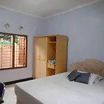 Thalia Homestay & Ijen Bromo Tour